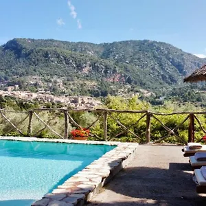 Villa Fabulous Rustic Set On Mountain With Unique Views
